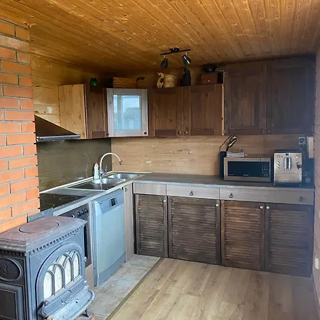 Vesilinnu Apartman *